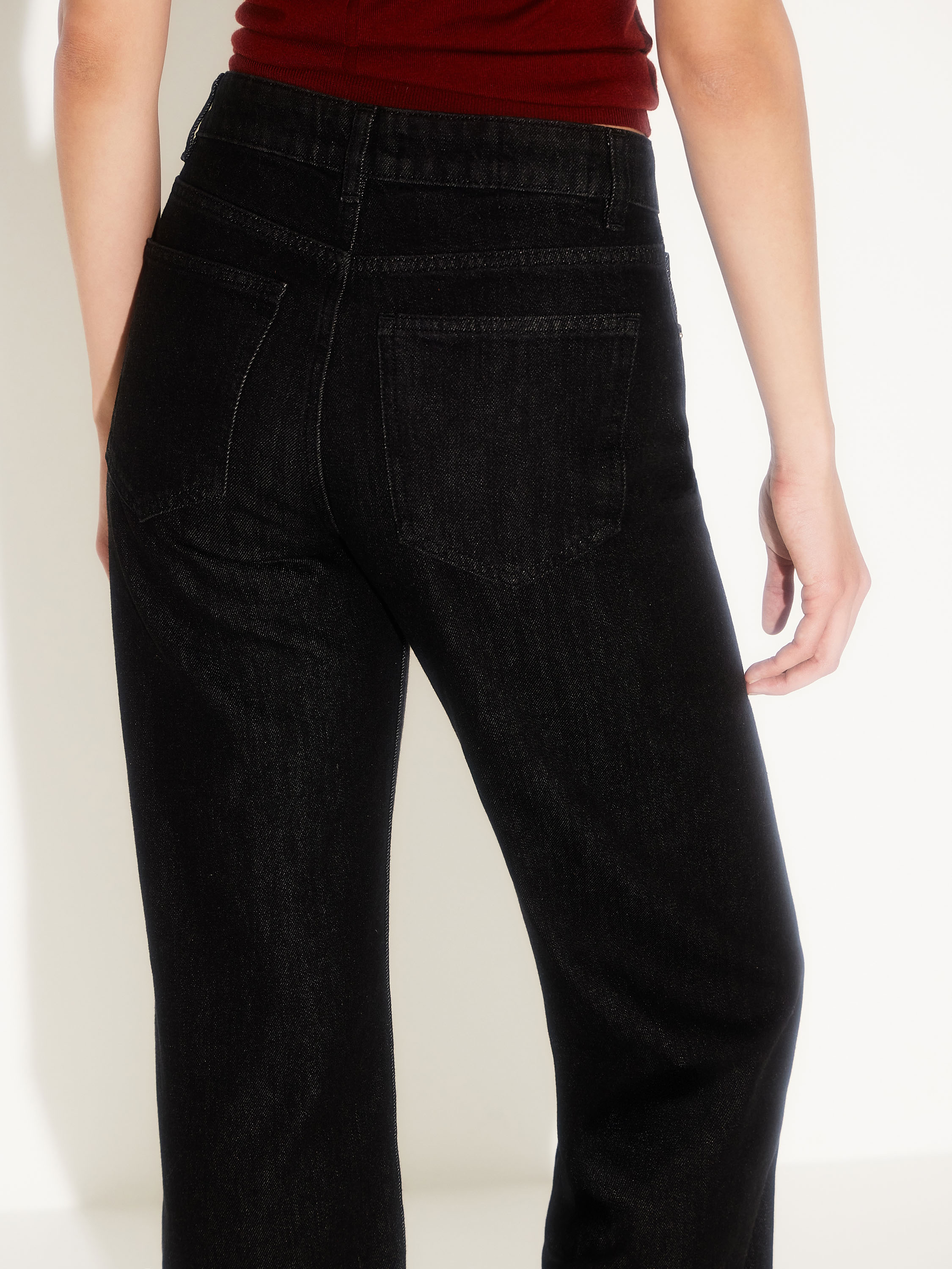 Джинсы широкие Джинсы широкие